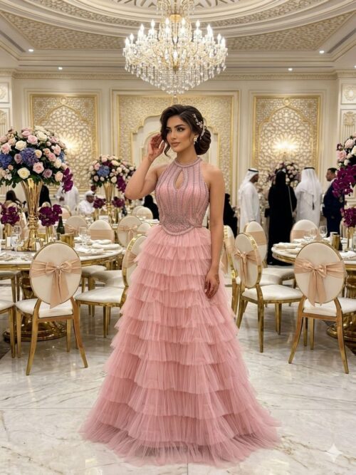 فستان سهرة طويل بتصميم راقي كلوش فاخر بتطريز أنيق